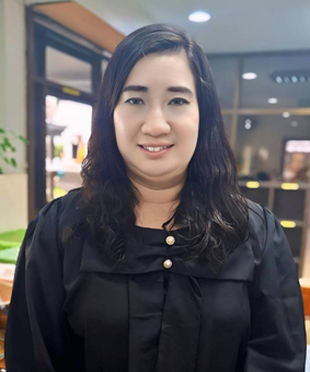 นางรุ่งรัตน์ เจริญผล