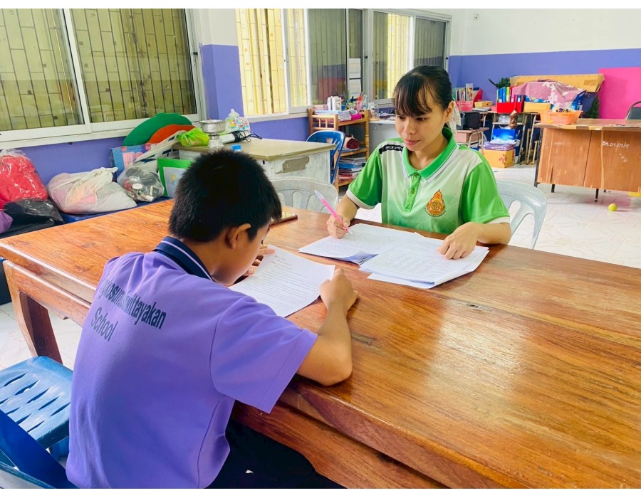 การดำเนินการขับเคลื่อนการพัฒนาการอ่านและการเขียนภาษาไทย