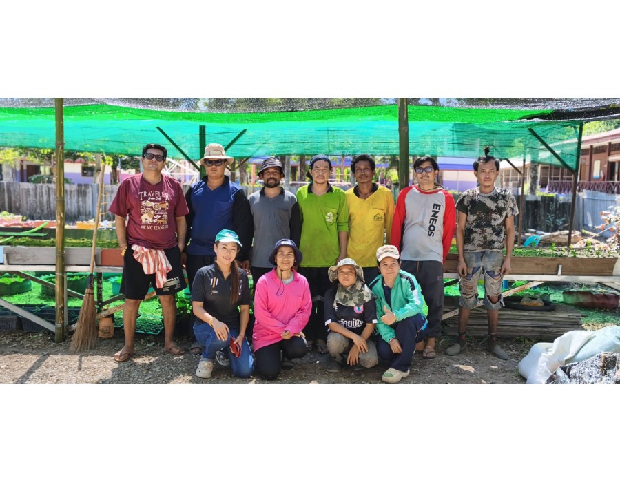 ขอขอบคุณทีมผู้นำชุมชนบ้านวังอ้ายป่อง ในการปรับปรุงสวนเศรษฐกิจพอเพียง